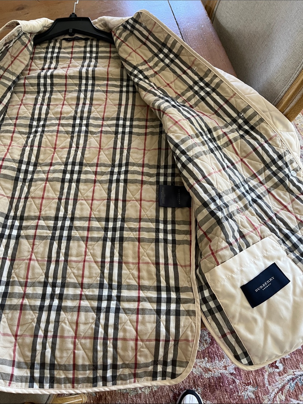 Burberry quilted tan jacket - Picture 6 of 7
